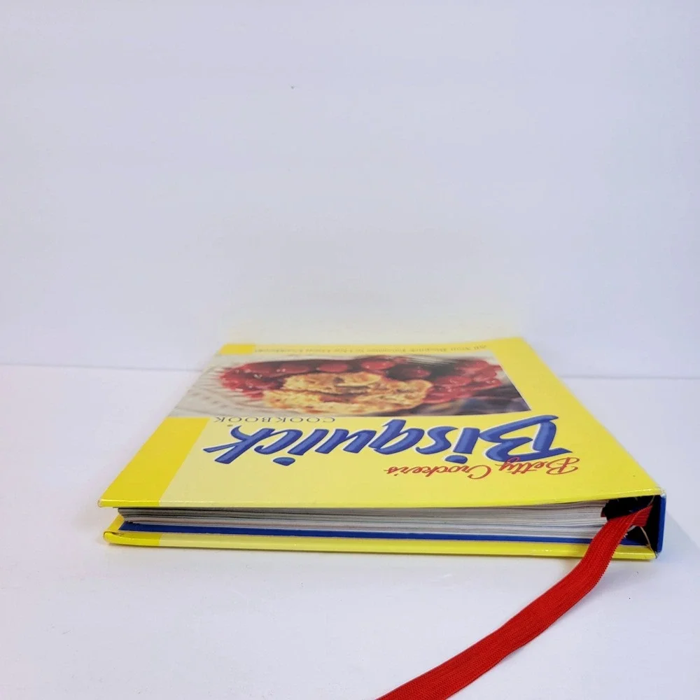 Betty Crocker Bisquick Cookbook Hardback Spiral Bound Recipes Book 2000's Era